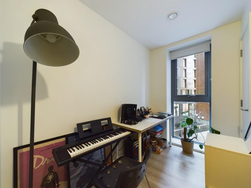 ezgif.com-webp-to-jpg-converter-90