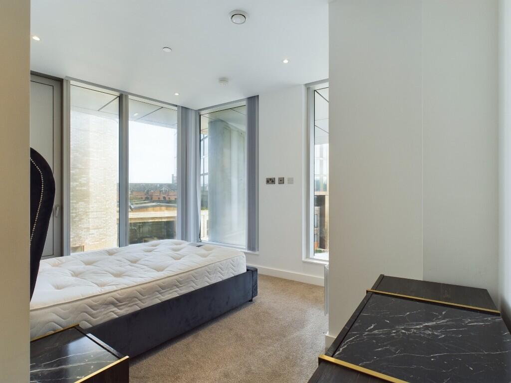 ezgif.com-webp-to-jpg-converter-93