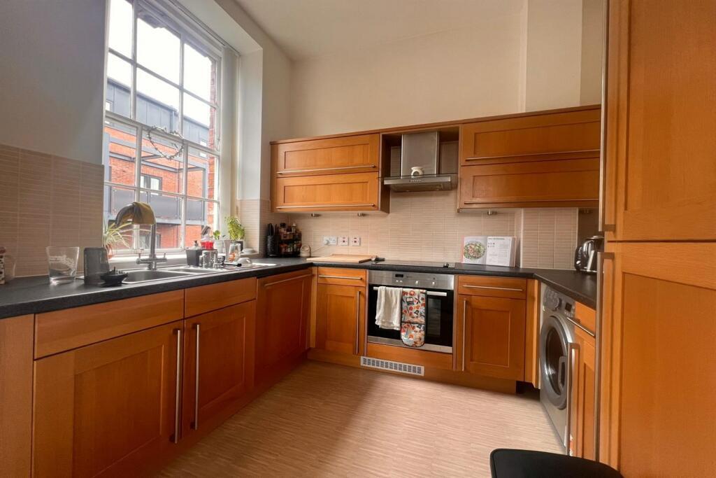 13315_923113_IMG_04_0000-ezgif.com-webp-to-jpg-converter