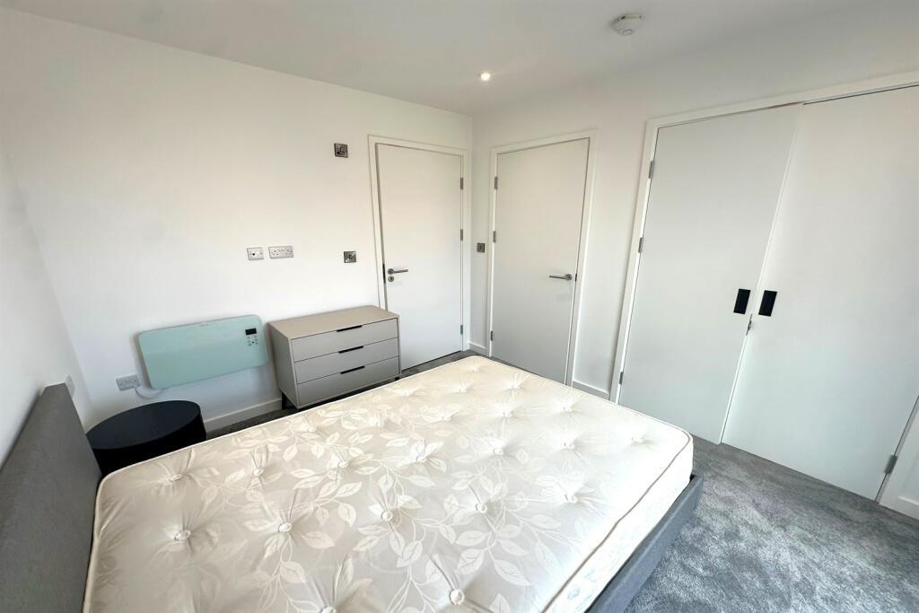 13315_986997_IMG_06_0000-ezgif.com-webp-to-jpg-converter