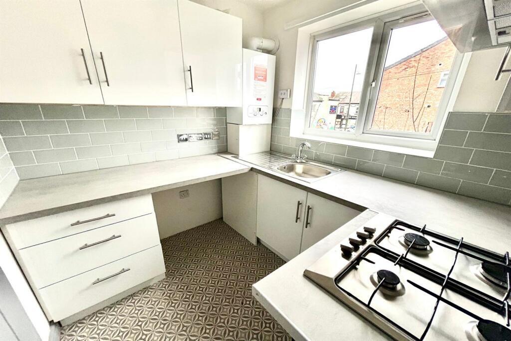 13315_989819_IMG_03_0001-ezgif.com-webp-to-jpg-converter