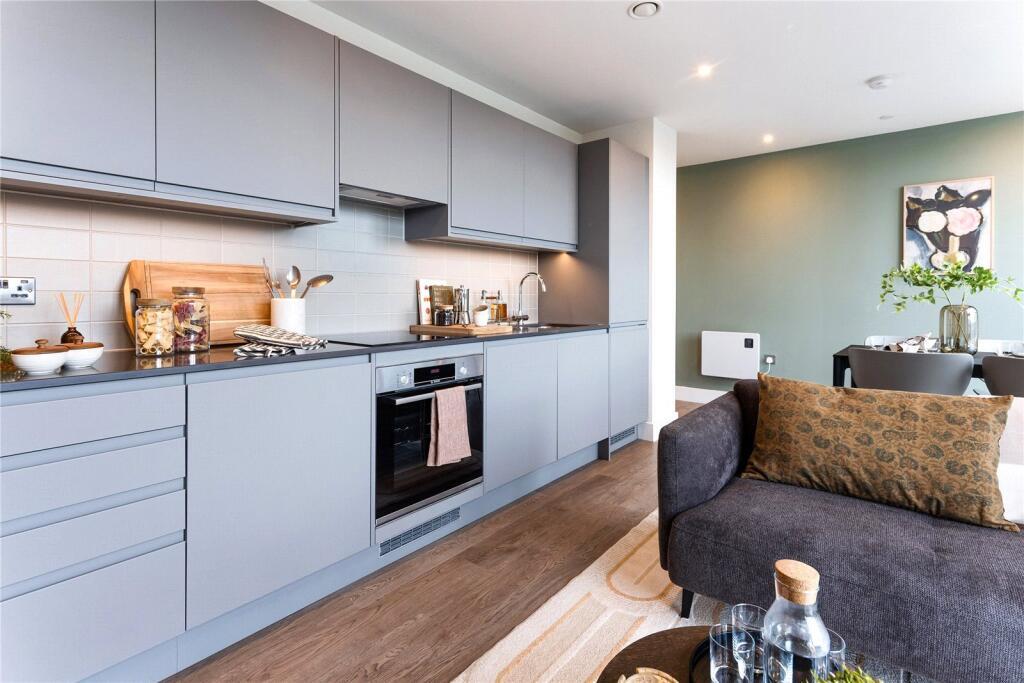 208253_PRL250107_L_IMG_02_0000-ezgif.com-webp-to-jpg-converter