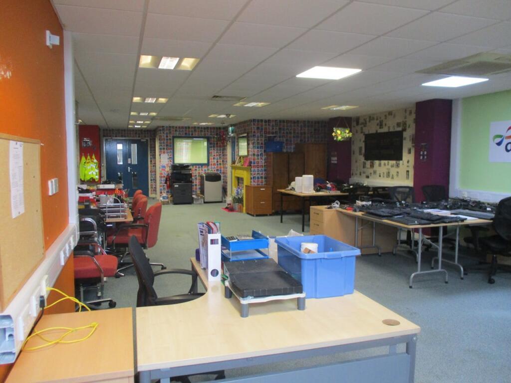 261932_234617-1_IMG_04_0000-ezgif.com-webp-to-jpg-converter