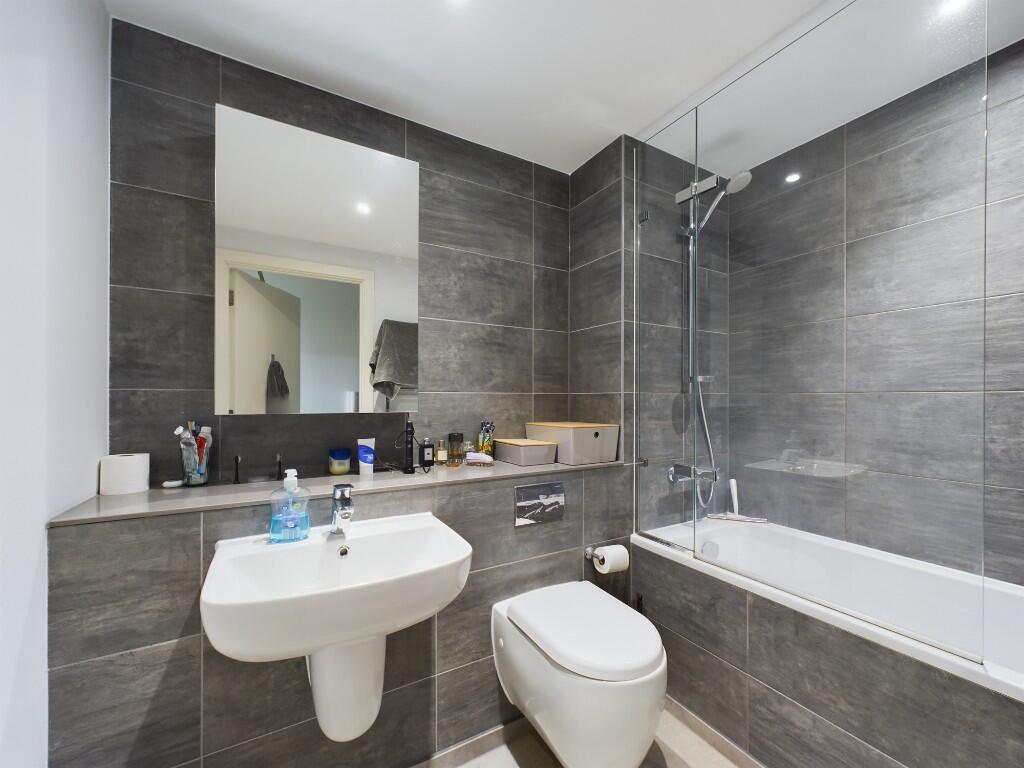 279584_EW-LP214_IMG_02_0000-ezgif.com-webp-to-jpg-converter