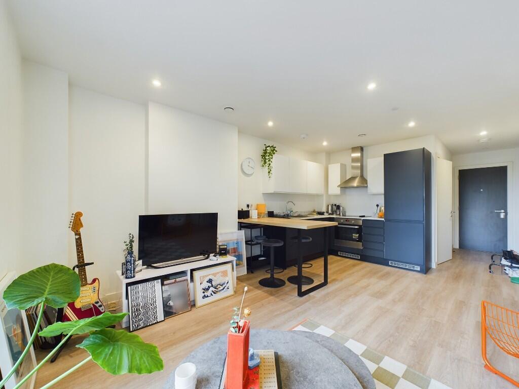 279584_EW-LP214_IMG_05_0000-ezgif.com-webp-to-jpg-converter