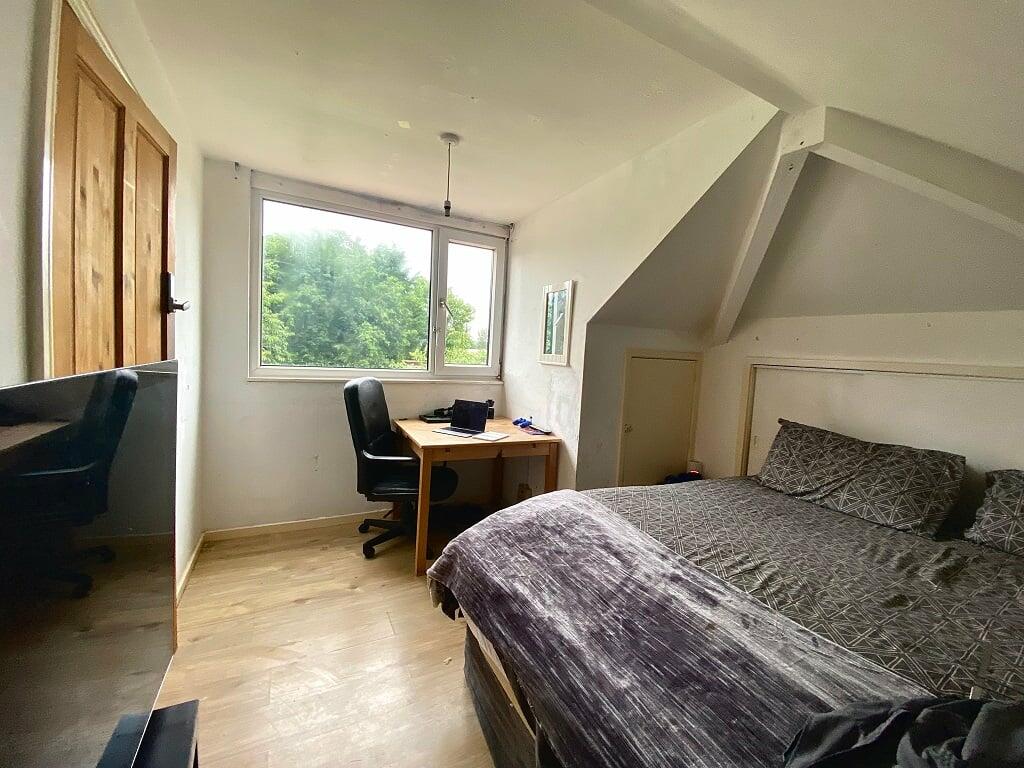 8324_27191590_IMG_17_0000