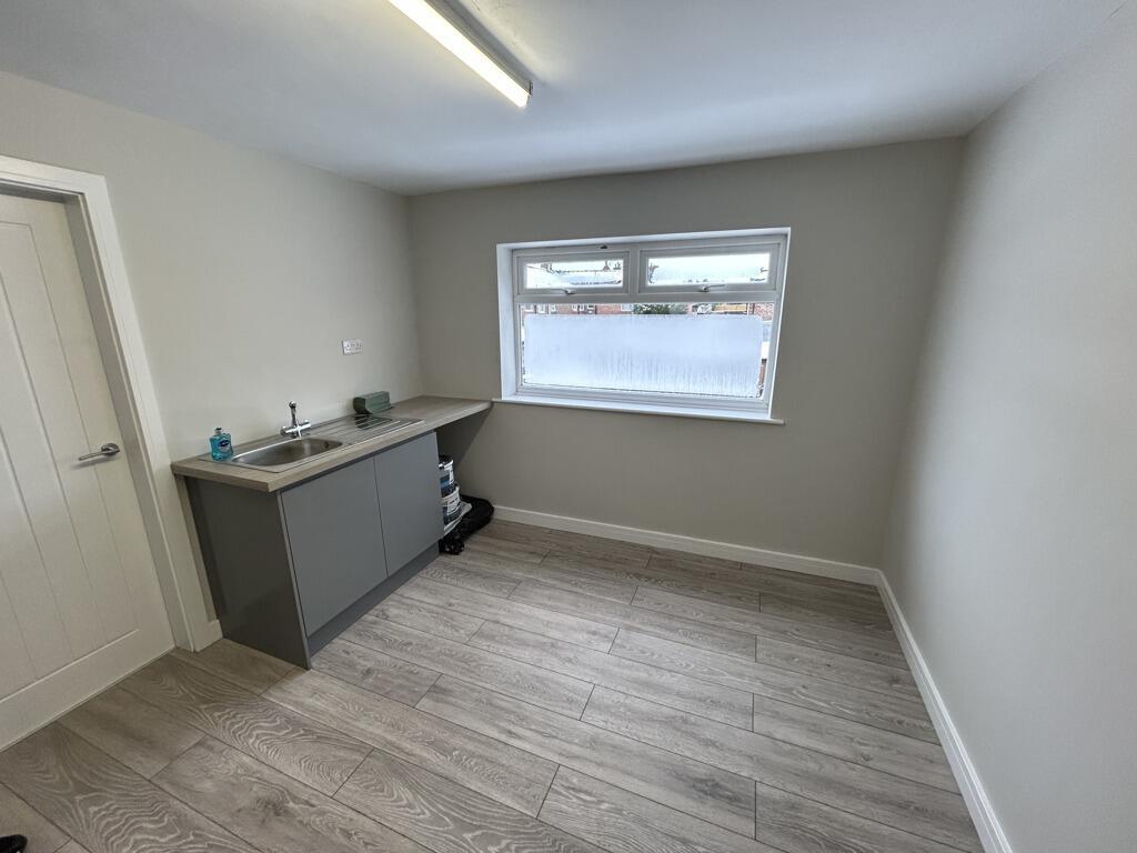 96044_1530FH_IMG_03_0000-ezgif.com-webp-to-jpg-converter