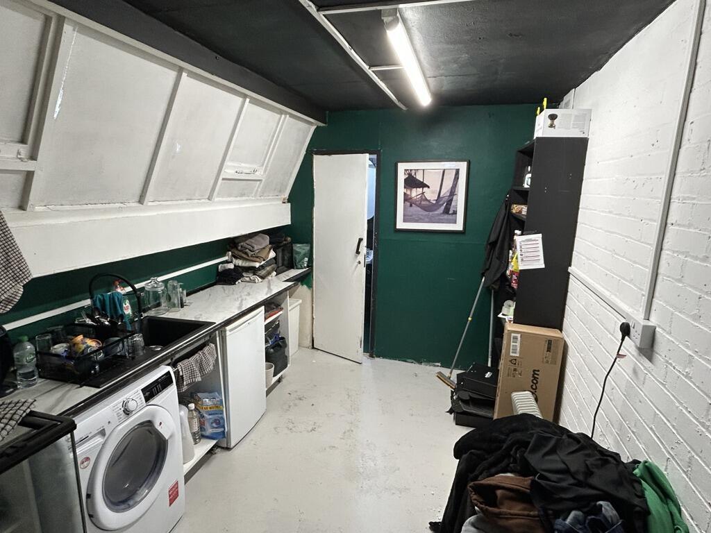 96044_1531FH_IMG_02_0000-ezgif.com-webp-to-jpg-converter