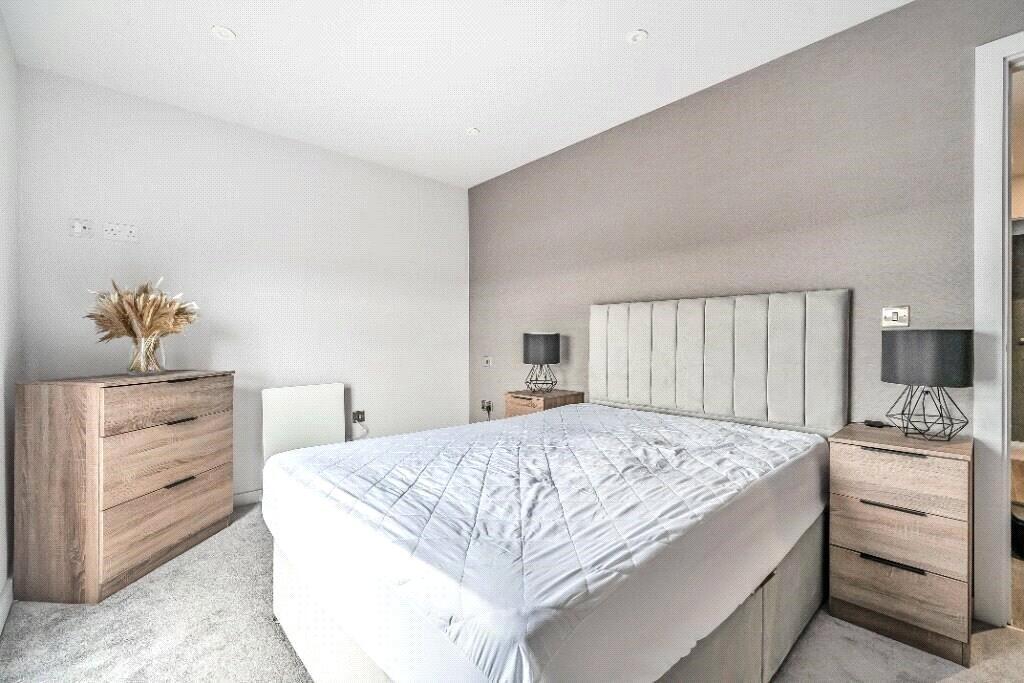 244076_MAN250032_IMG_06_0000-ezgif.com-webp-to-jpg-converter