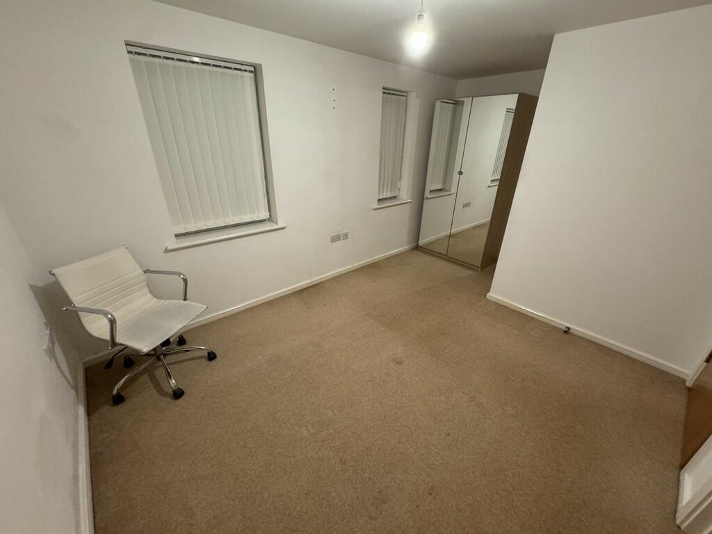 35295_103135001857_IMG_16_0001-ezgif.com-webp-to-jpg-converter