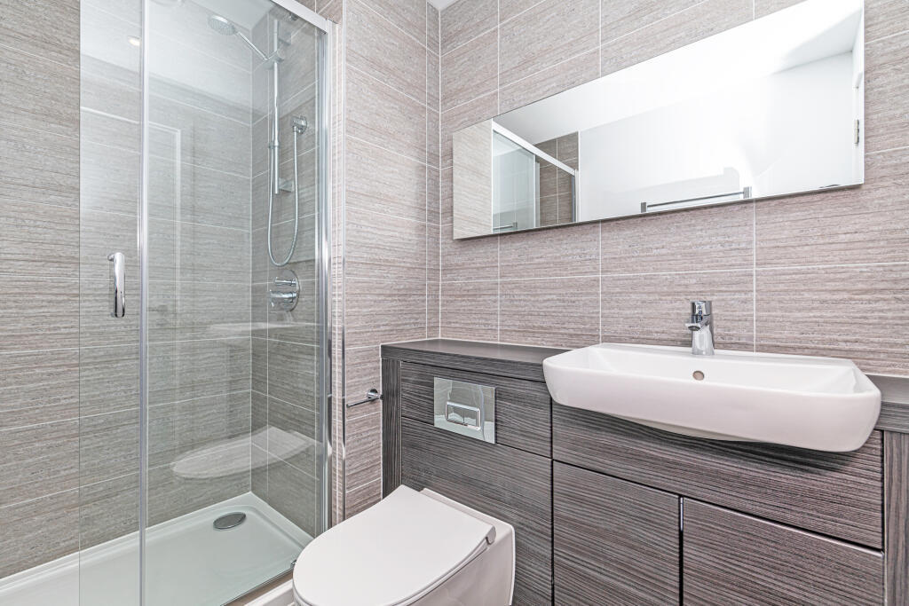 80925_MAN220298_L_IMG_05_0000-ezgif.com-webp-to-jpg-converter