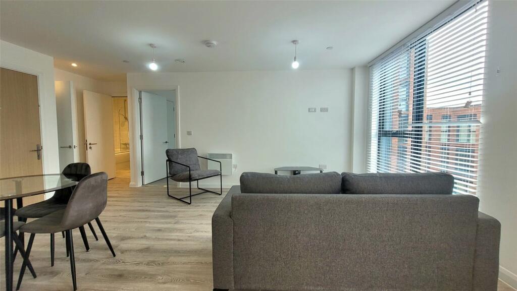 80925_MAN240045_L_IMG_03_0000-ezgif.com-webp-to-jpg-converter