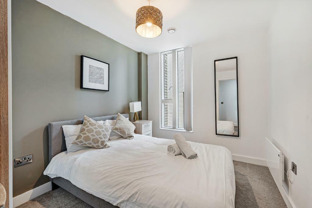 81083_694474_IMG_06_0000-ezgif.com-webp-to-jpg-converter