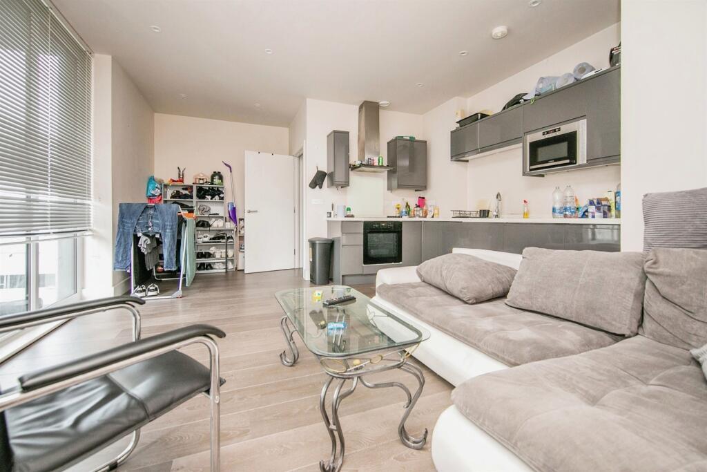 1691_CCH307860_IMG_03_0000-ezgif.com-webp-to-jpg-converter