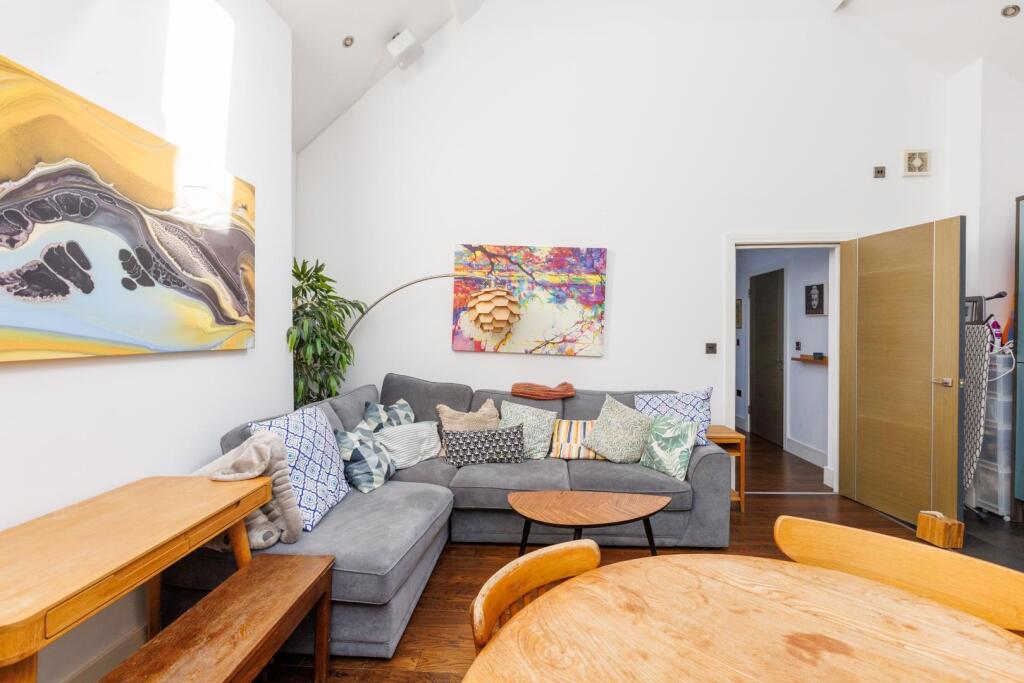 98e33793ba5abab482328bc117c01451